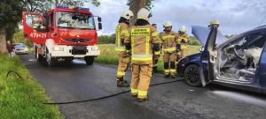 Read more about the article Na drodze w Gąskowie palił się samochód