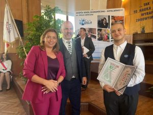 Read more about the article Kołobrzeska Izba Gospodarcza przyznała nagrody dla najzdolniejszych uczniów