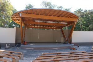 Read more about the article Ustronie Morskie wyremontowało swój amfiteatr. Pierwsza duża impreza to dożynki 9 września