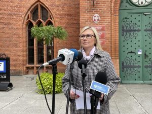 Read more about the article Oświadczenie Anny Bańkowskiej. „Chciałam pomóc ubiegłorocznemu maturzyście w bardzo trudnej sytuacji życiowej” (WIDEO)