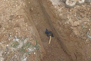 Read more about the article Podczas prac budowlanych uszkodzono gazociąg. Wyciek gazu nieopodal zabudowań