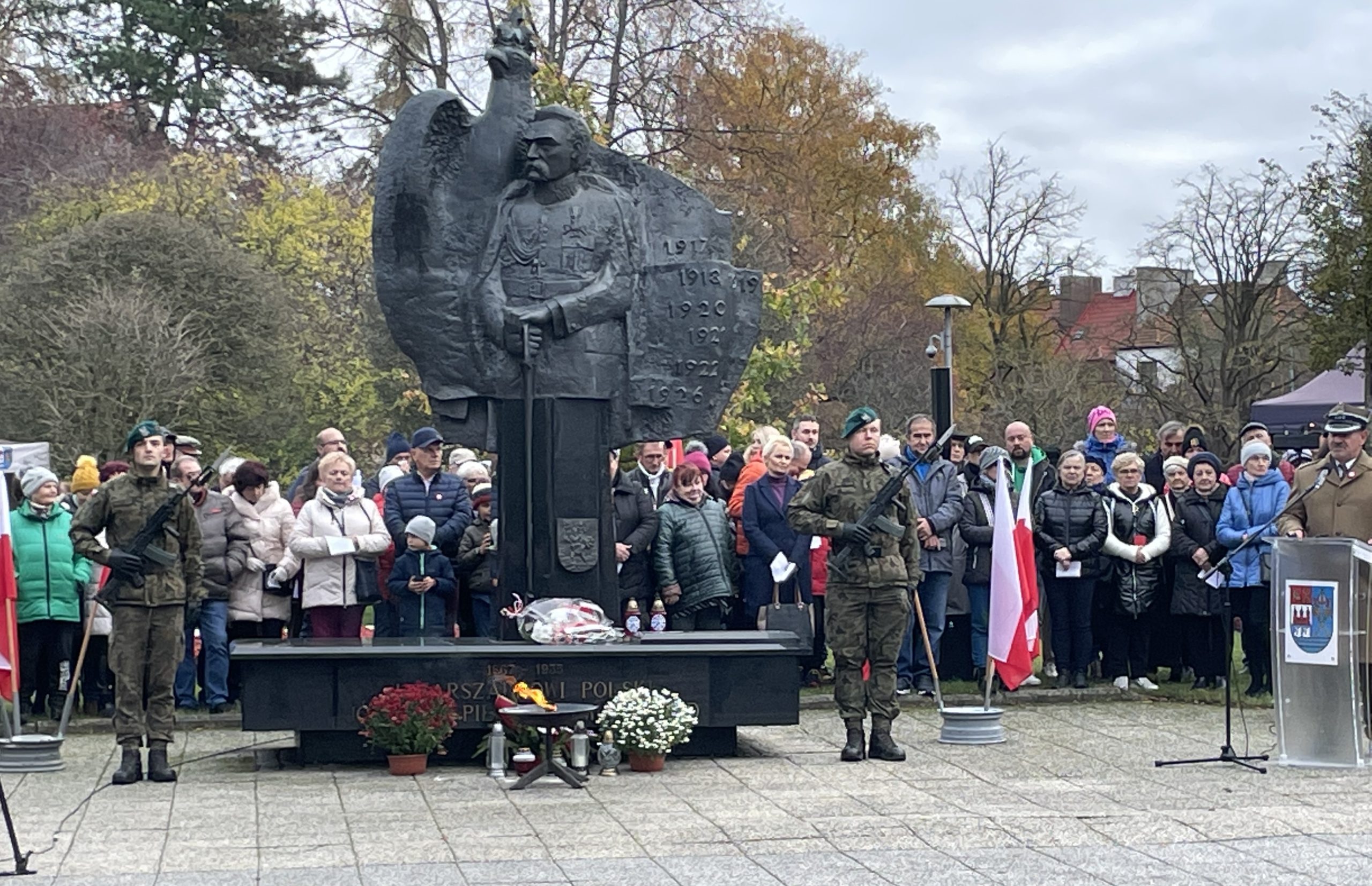 You are currently viewing Uroczystości patriotyczne w 105. rocznicę odzyskania niepodległości (ZDJĘCIA, WIDEO)