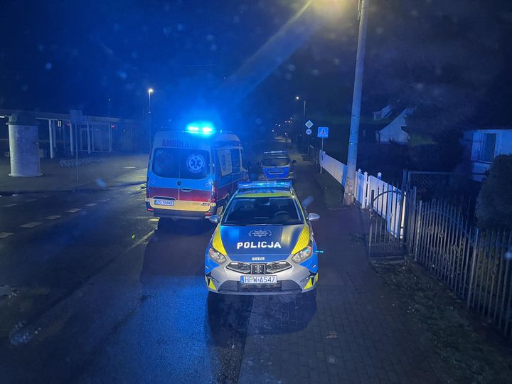 You are currently viewing Kilkuletnie dziecko wbiło sobie nóż pod żebra. Nie do wiary, co odkryły służby po dotarciu na miejsce