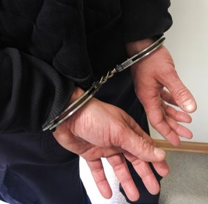 Read more about the article Trzech poszukiwanych mężczyzn zostało zatrzymanych w jeden dzień. Wpadali jeden po drugim