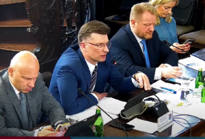 Read more about the article Radni zgodzili się wysłać do Warszawy wniosek o poszerzenie granic Kołobrzegu. Ale co do tego ma adres zamieszkania jednego z radnych?