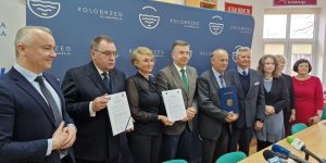 Read more about the article Podpisano list intencyjny ws. otwarcia w Kołobrzegu wydziału zamiejscowego wyższej szkoły. Rekrutacja możliwa jeszcze w tym roku