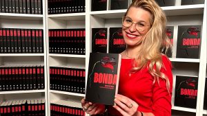 Read more about the article Katarzyna Bonda i Marcin Meller będą gośćmi biblioteki w Kołobrzegu. Kto jeszcze?