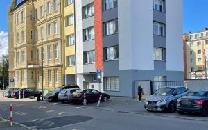 Read more about the article Waryńskiego 8 (dawna przychodnia) już otwarte. Jakie instytucje się tu wprowadziły?