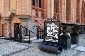 Read more about the article 13 grudnia, spotkanie z podróżnikiem „Siódmy w świecie”, Adebar, wstęp wolny