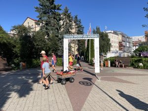 Read more about the article Kołobrzeg gotowy na upały. Kurtyny wodne mają przynieść ulgę, gdy z nieba leje się żar