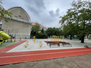 Read more about the article Siłownia zewnętrzna w centrum Kołobrzegu już prawie gotowa