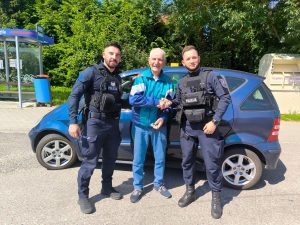 Read more about the article Policjanci pomogli seniorowi odnaleźć jego samochód