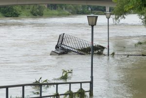 Read more about the article Kołobrzeg pomaga powodzianom. Rusza zbiórka potrzebnych rzeczy