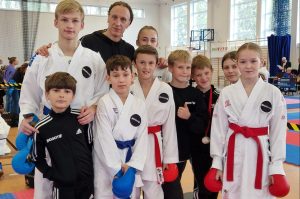 Read more about the article Zawodnicy Morote przywieźli worek medali! 10 złotych i dwa brązowe krążki na Turnieju Karate Shuto Cup!