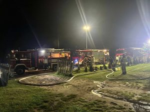 Read more about the article Palił się garaż w domu jednorodzinnym