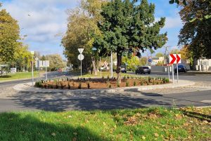 Read more about the article Od dziś do 4 listopada będzie zmieniona organizacja ruchu w okolicy cmentarza komunalnego