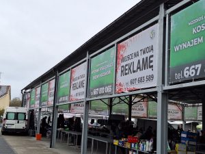 Read more about the article Wiata handlowa na targowisku w końcu zmodernizowana. Sprzedawcy się skarżyli, że nie chroni przed deszczem