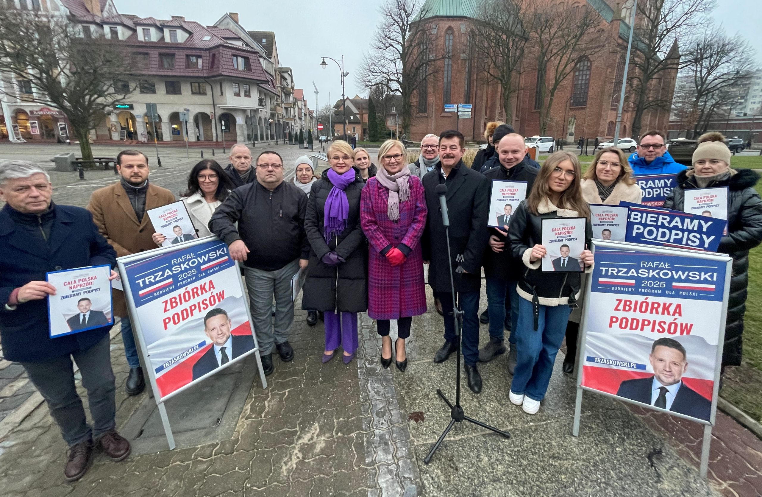 You are currently viewing Koalicja rozpoczyna w Kołobrzegu zbiórkę podpisów poparcia dla Rafała Trzaskowskiego