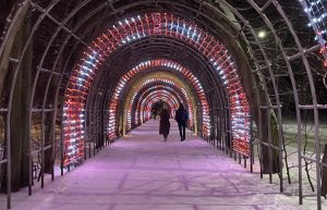 Read more about the article Najbardziej romantyczne miejsce w Kołobrzegu ma teraz wyjątkową iluminację (WIDEO)