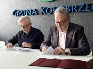 Read more about the article Umowa na projekt żłobka w Zieleniewie podpisana