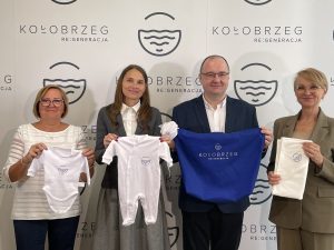 Read more about the article Darmowe wyprawki dla rodzin z niemowlętami. Szyje je Zakład Aktywności Zawodowej