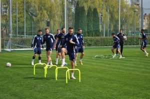 Read more about the article Dziś Kotwica Kołobrzeg zagra przy Śliwińskiego z Ruchem Chorzów