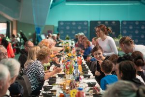 Read more about the article Ponad 200 osób podczas Miejskiego Spotkania Wielkanocnego (ZDJĘCIA)