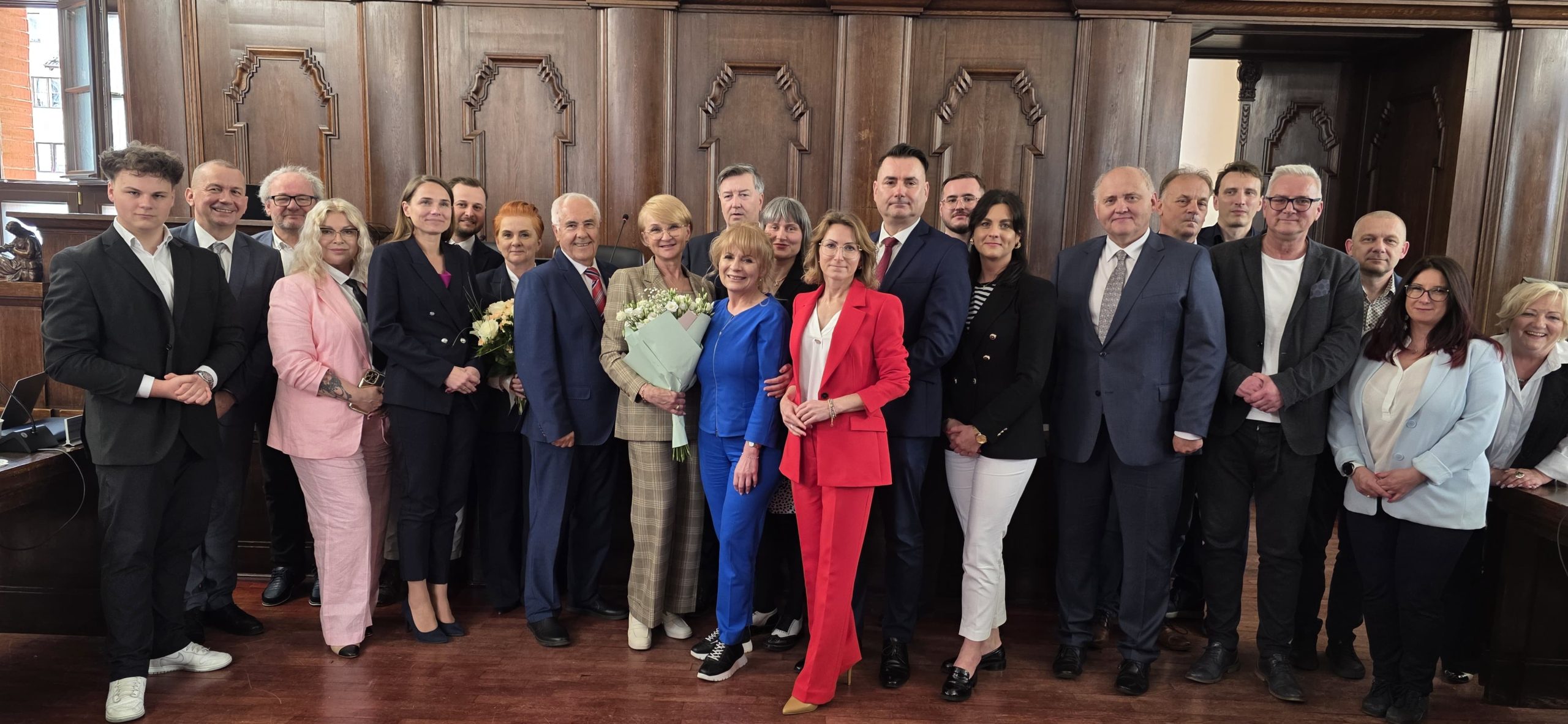 You are currently viewing Rada Miasta udzieliła absolutorium i wotum zaufania prezydent Mieczkowskiej