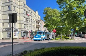 Read more about the article Częściowa zgoda na rozszerzenie tras pojazdów wolnobieżnych w Kołobrzegu