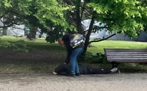 Read more about the article Paramedic sprawdził naszą wrażliwość. Test empatii obnażył smutną prawdę