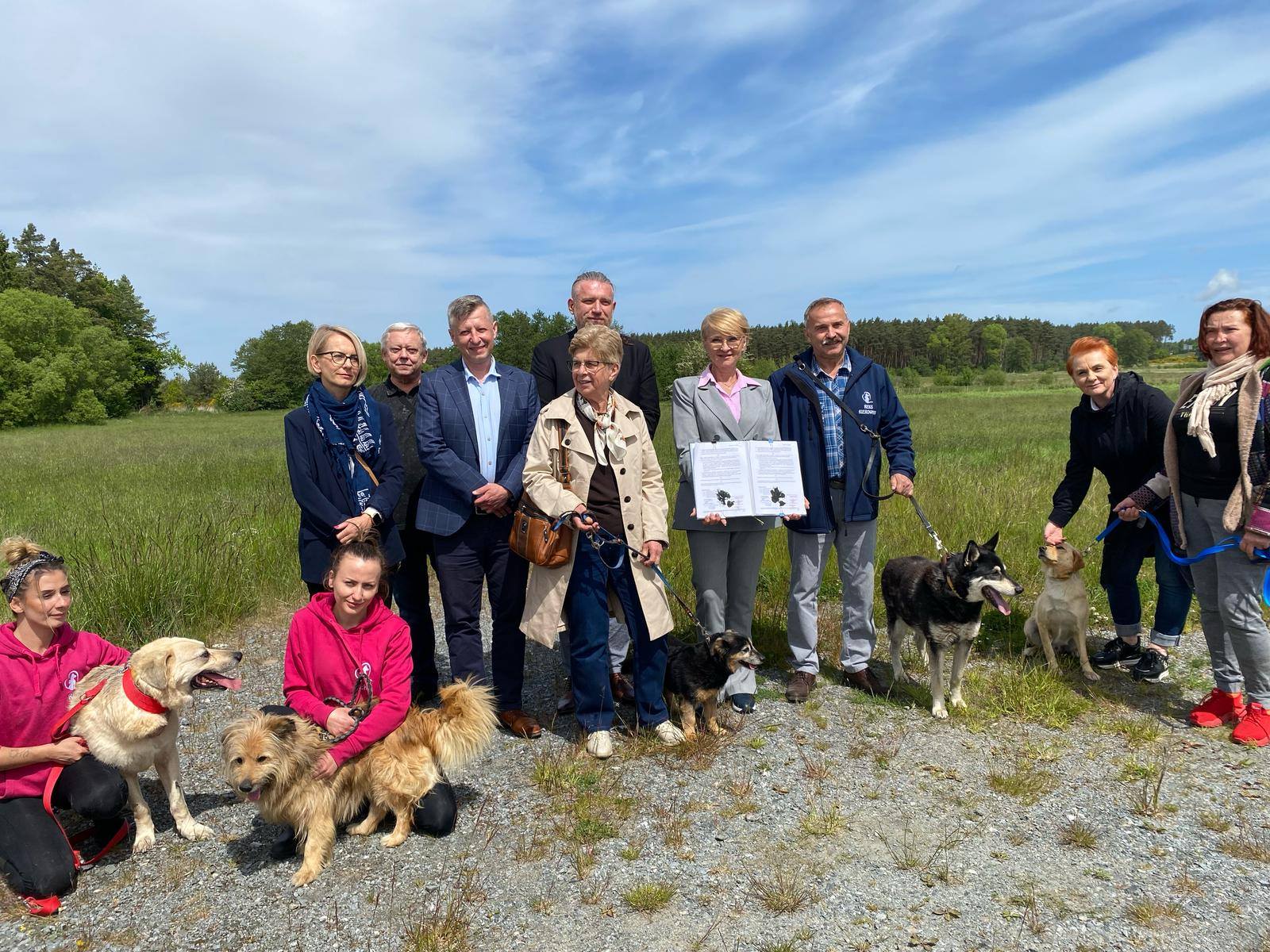 You are currently viewing Dziś została podpisana umowa na budowę nowego schroniska dla zwierząt