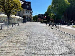 Read more about the article Będziemy inaczej jeździć po centrum Kołobrzegu. Podajemy w punktach, co się zmieni