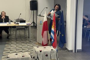 Read more about the article Zostawiły chore koty na sali obrad Rady Gminy. Wójt: a skąd pewność, że to nasze koty?