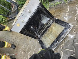 Read more about the article Pożar w Drozdowie. Szybka reakcja mieszkańców uratowała dom