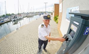 Read more about the article Pierwszy w Polsce portomat stanął w kołobrzeskim porcie jachtowym