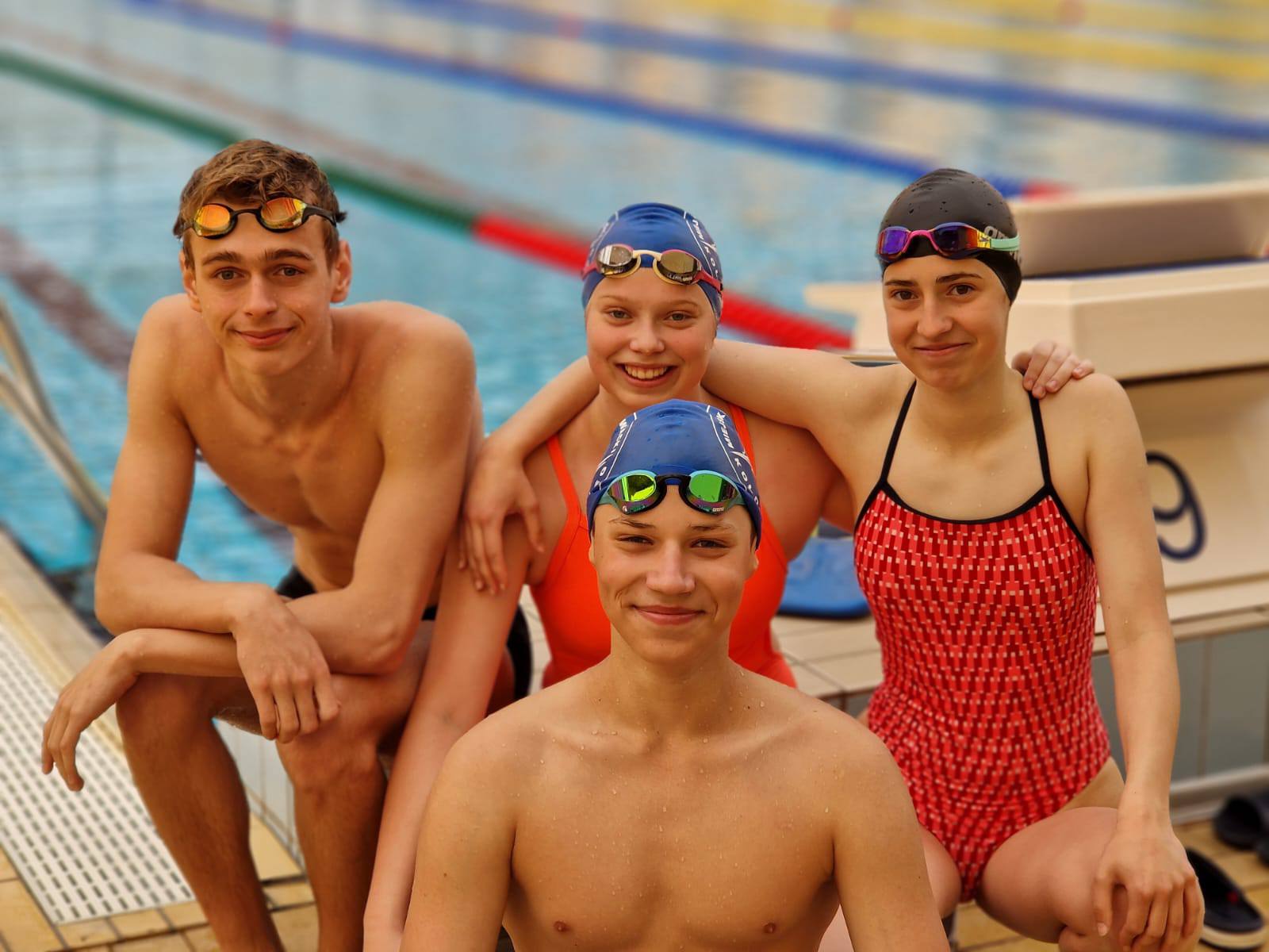 You are currently viewing Młodzi pływacy z Kołobrzegu wystartowali w Mistrzostwach Polski