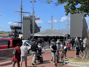 Read more about the article W porcie pasażerskim trwają przygotowania do dużego festiwalu. Start jutro (ZDJĘCIA, PROGRAM)