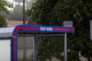 Read more about the article W gminie Kołobrzeg montują nowe przystanki autobusowe