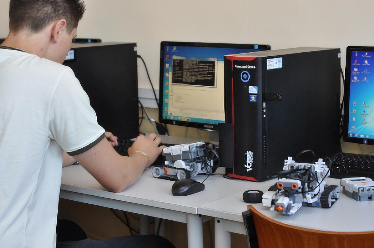 You are currently viewing Zdolnych mamy programistów i informatyków w „Ekonomie”. Ich wyniki dużo powyżej średniej krajowej