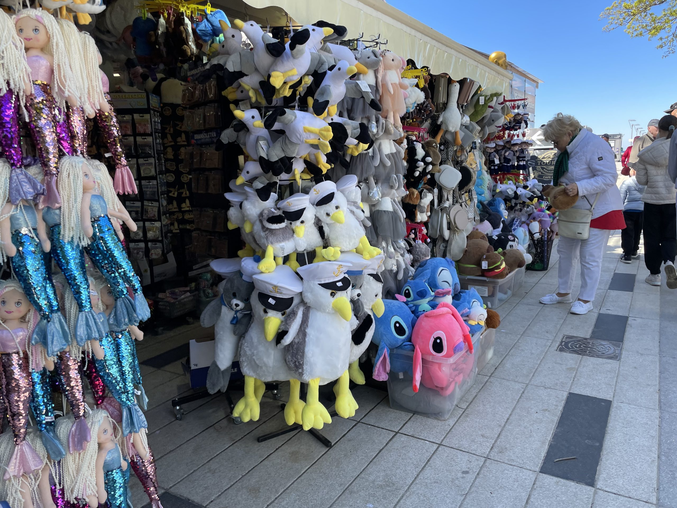 You are currently viewing Radni zmienili granice strefy, gdzie opłata targowa w Kołobrzegu jest najwyższa