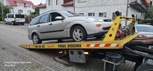 Read more about the article KRONIKA POLICYJNA: zatrzymania kierowców (i jednej rowerzystki) na podwójnym gazie i osób poszukiwanych