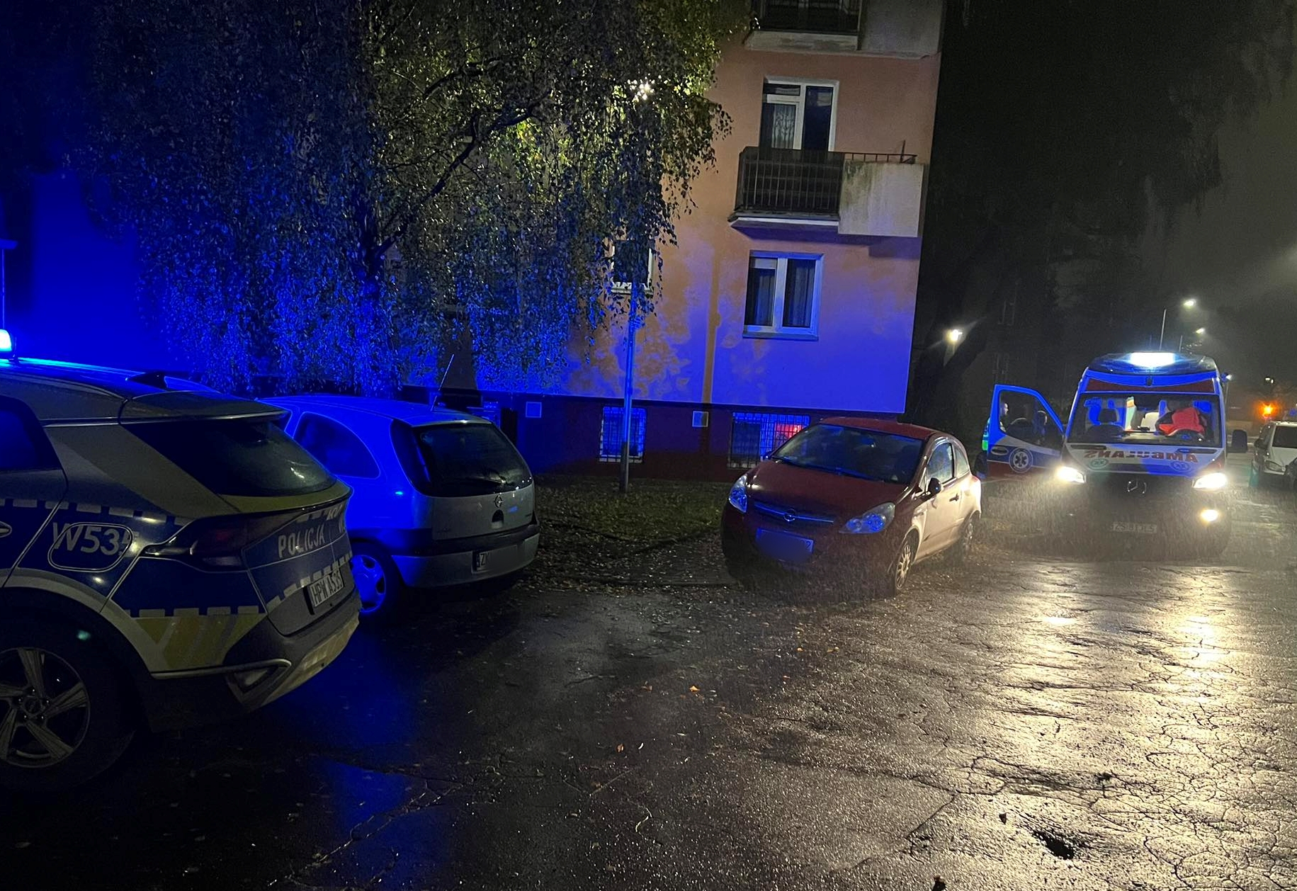 You are currently viewing Telefon, który uratował życie. Interwencja „Paramedicu” zapobiegła tragedii