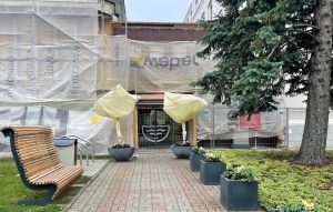 Read more about the article Boczne wejście do Urzędu Miasta zamknięte