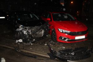 Read more about the article Dwóch pijanych mężczyzn w jednym samochodzie