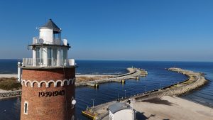 Read more about the article Wstęp na latarnię morską czasowo zawieszony. Taras widokowy oblodzony