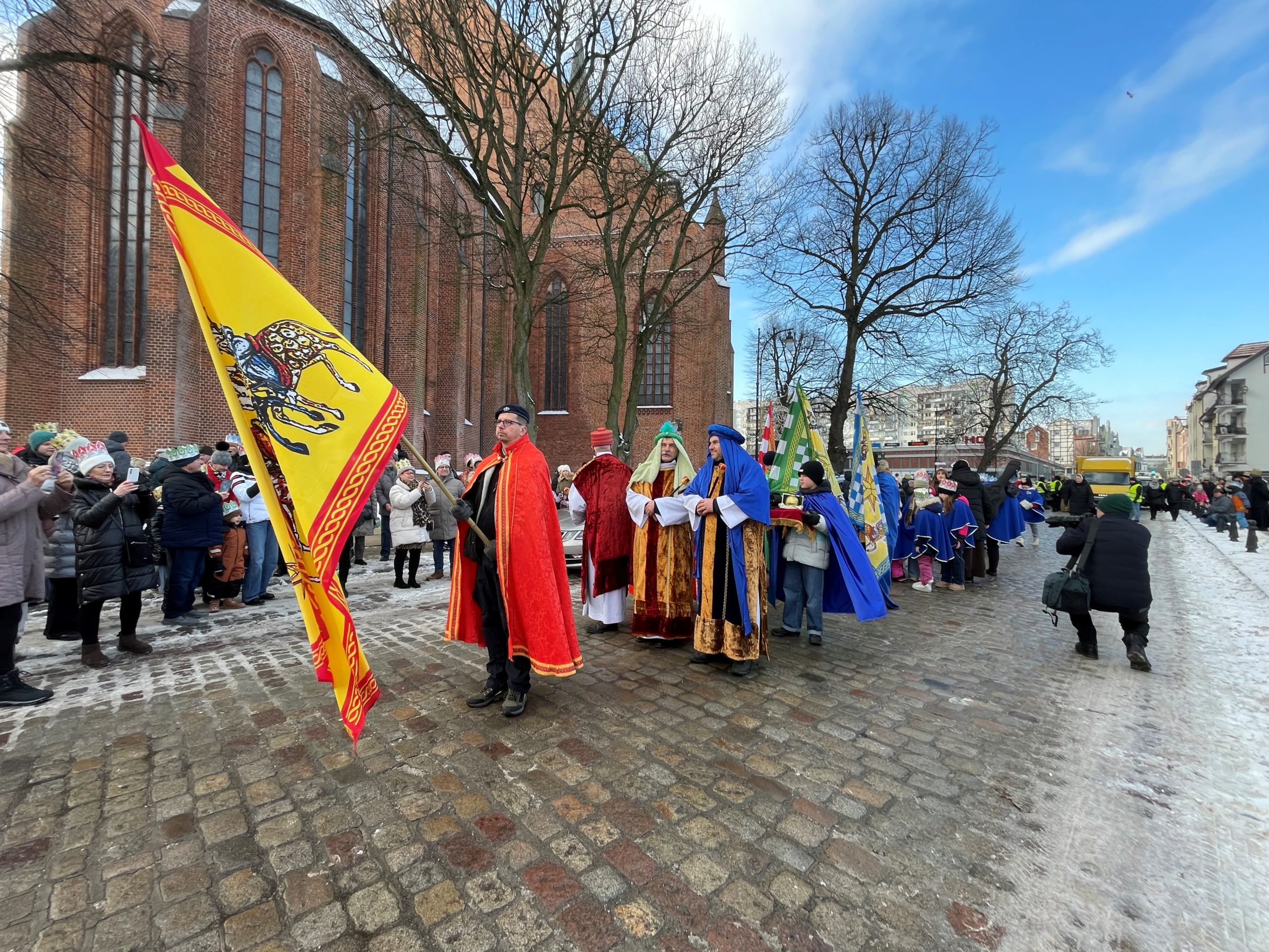 You are currently viewing Liczny Orszak Trzech Króli (ZDJĘCIA, WIDEO)