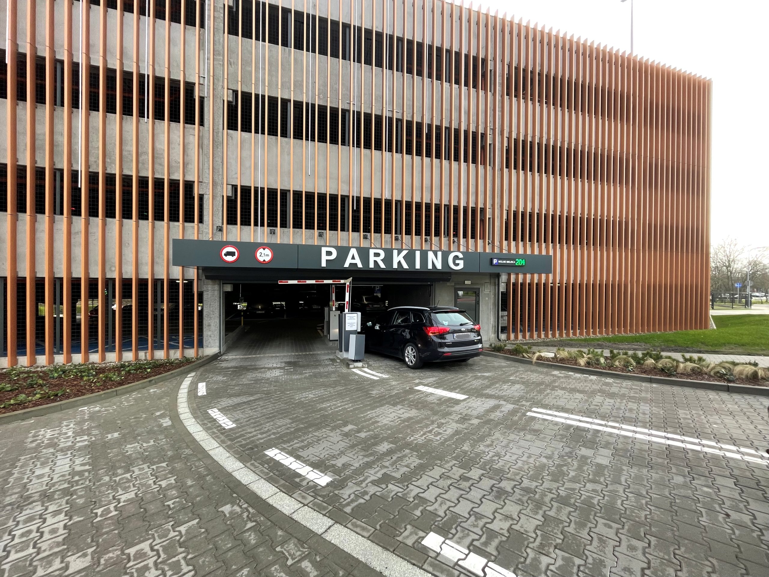 You are currently viewing Miasto szuka operatora parkingu wielopoziomowego przy Kamiennej