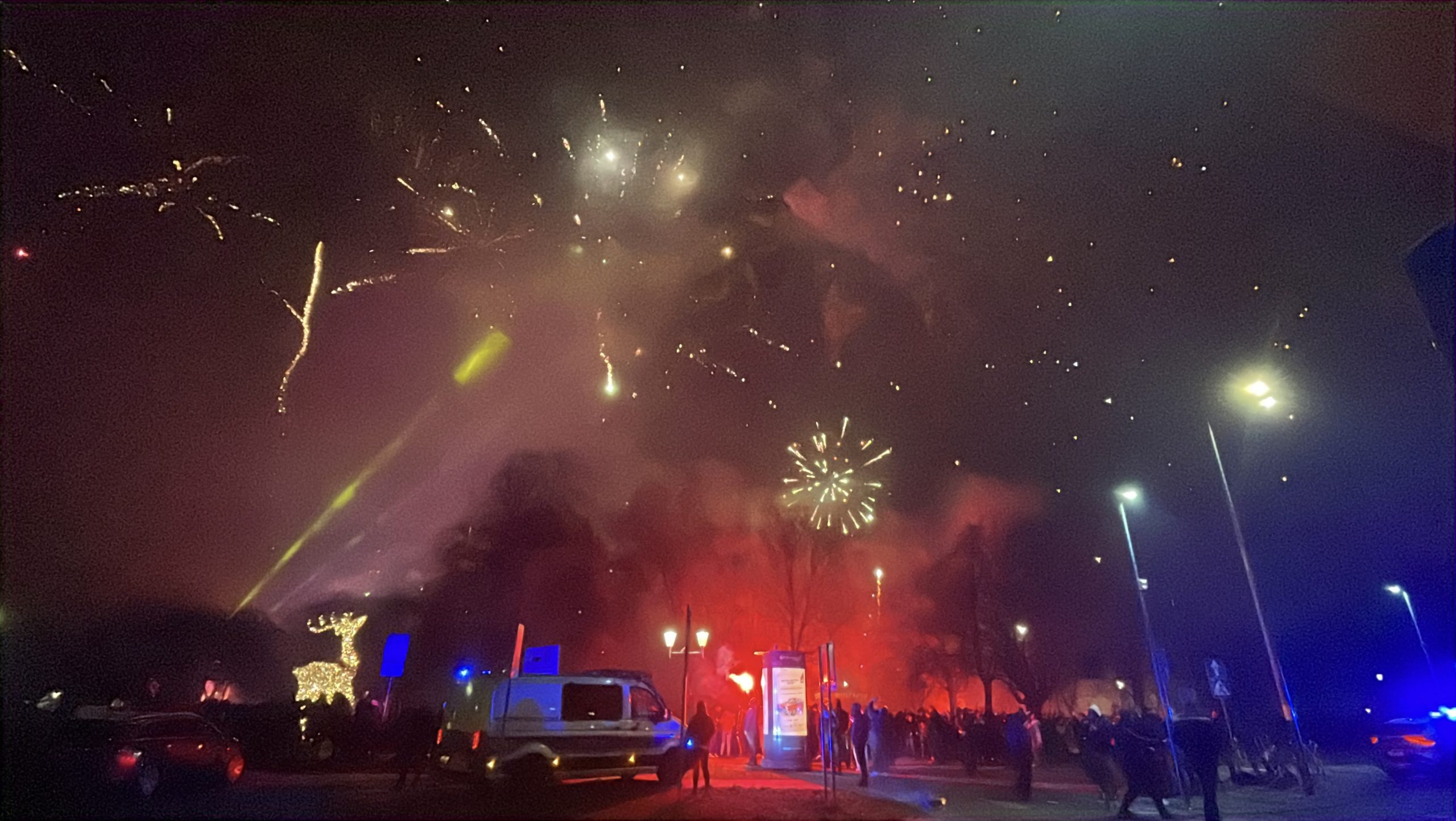 You are currently viewing Kołobrzeg hucznie przywitał Nowy Rok (WIDEO)