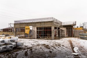 Read more about the article Pogoda spowalnia budowę żłobka w Zieleniewie. Wójt podpisał drugą umowę