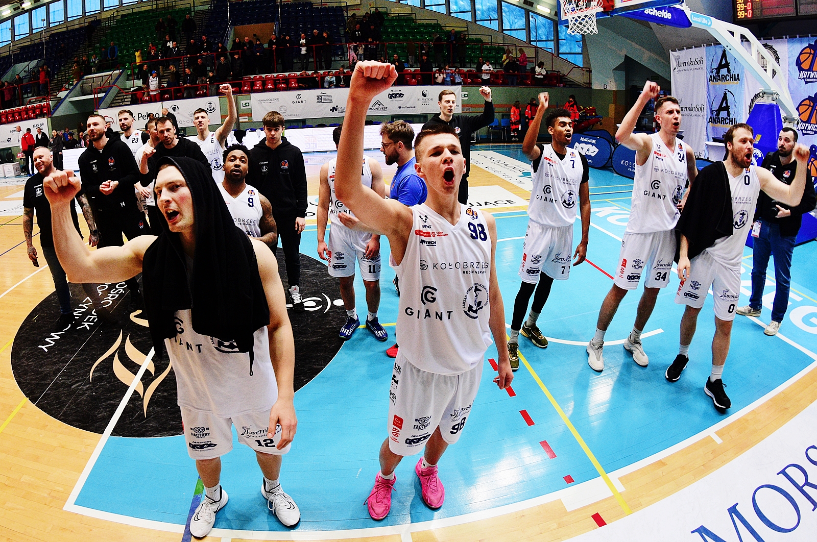 You are currently viewing Czwarta z rzędu wygrana Kotwicy Kołobrzeg